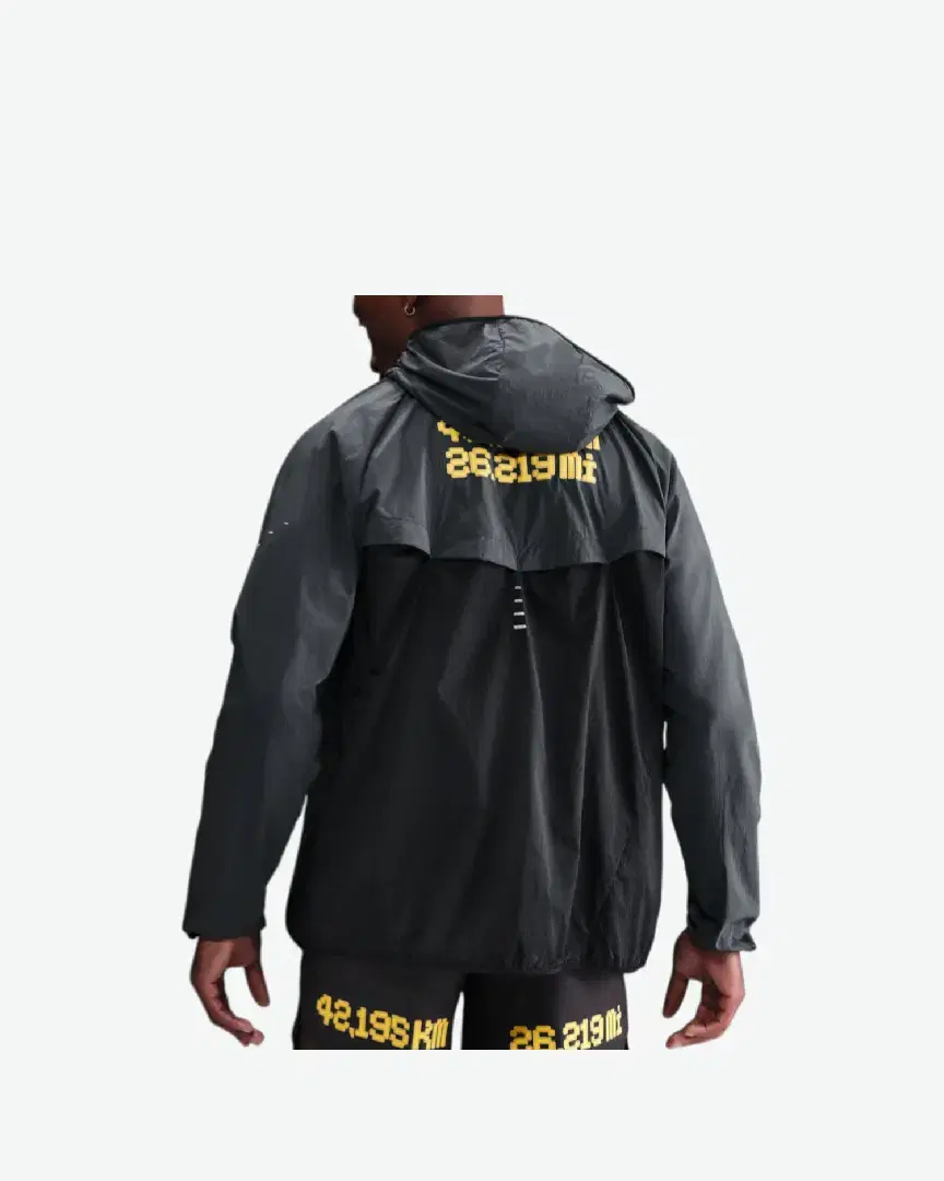 Veste À Capuche Nike Stride Berlin Marathon M - IH4068-010 (1) au meilleur prix !