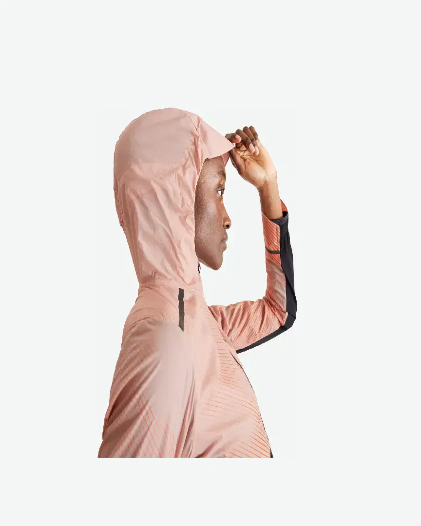 Veste À Capuche On Running Weather Jacket Lumos W - 1WD30281285 (1) au meilleur prix !