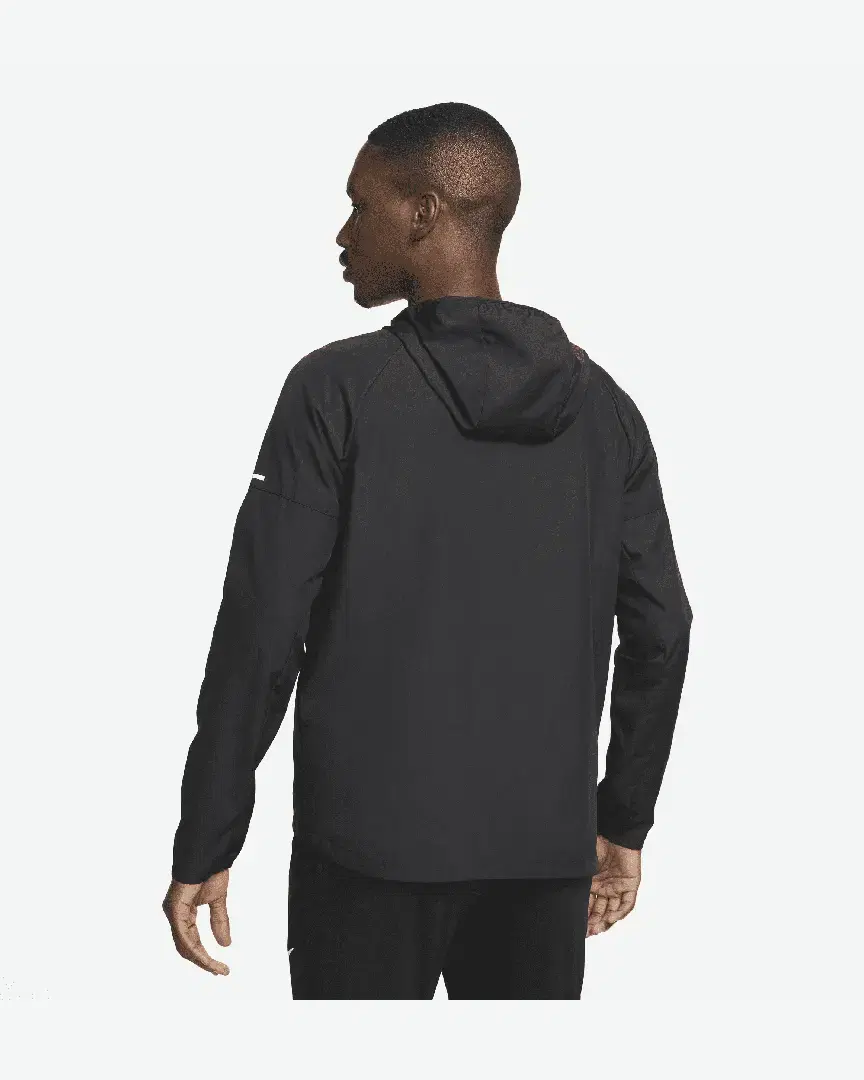 Veste Déperlante Nike Miler M - DD4746-010 (1) au meilleur prix !