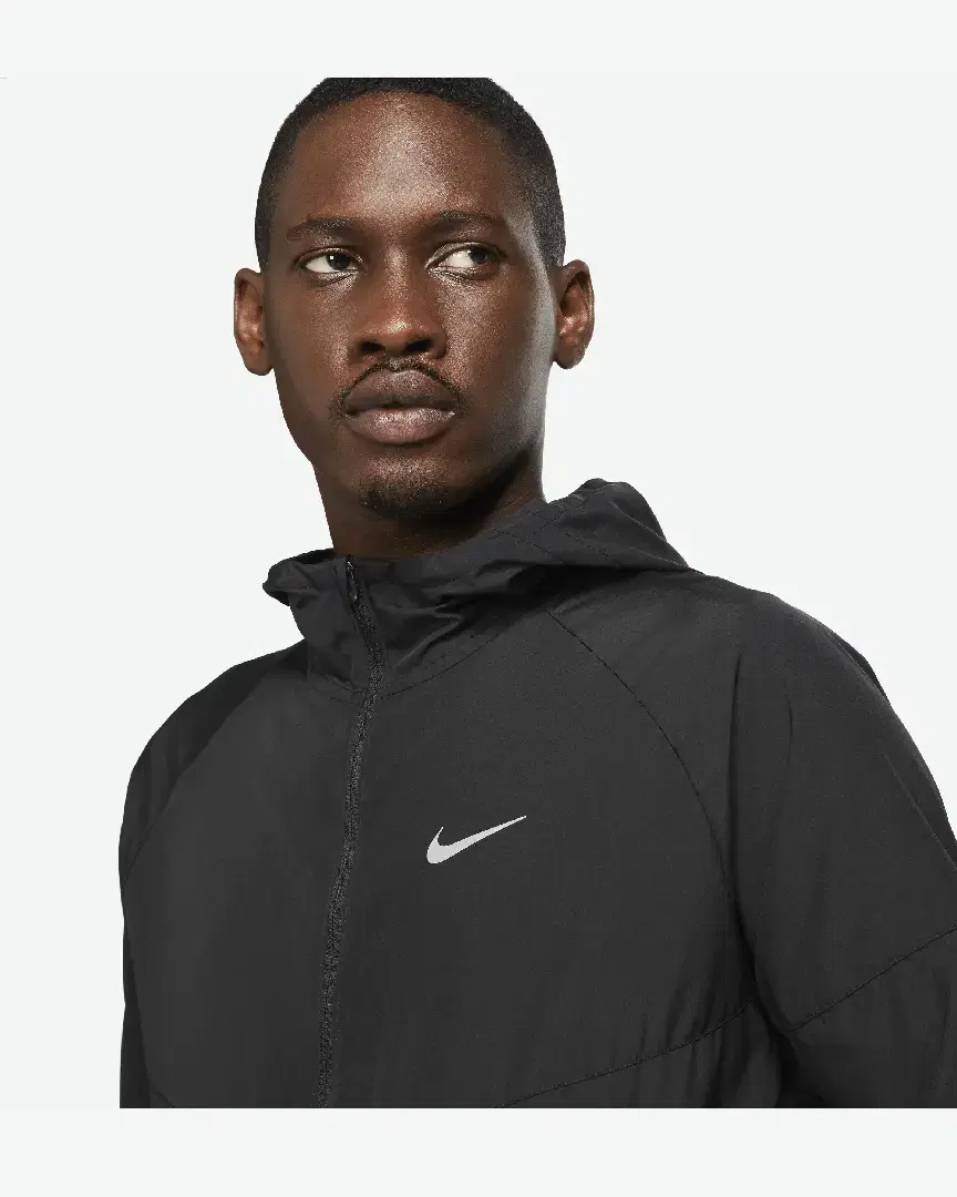 Veste Déperlante Nike Miler M - DD4746-010 (2) au meilleur prix !