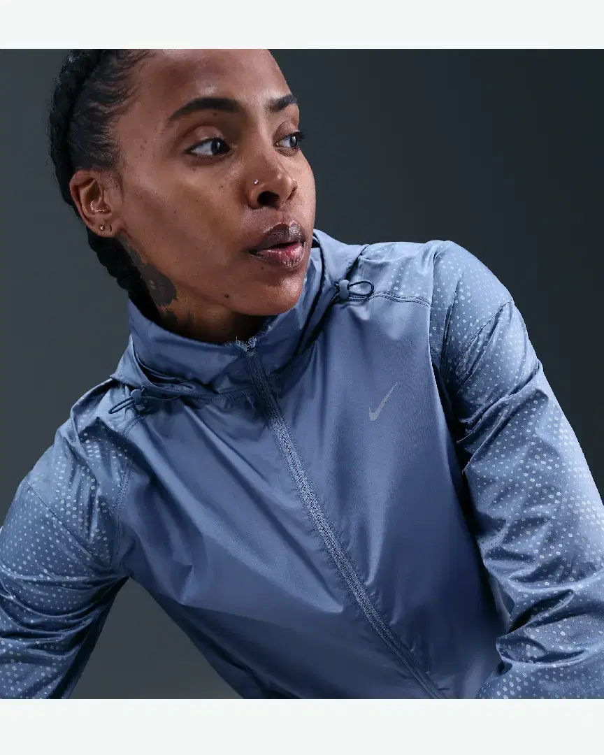 Veste Déperlante Nike Tempo Flash W - HV2985-499 (2) au meilleur prix !