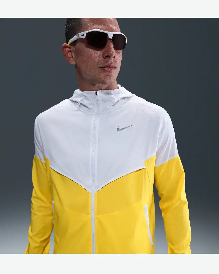 Veste Nike Impossibly Light Windrunner M - HV6521-100 (0) au meilleur prix !