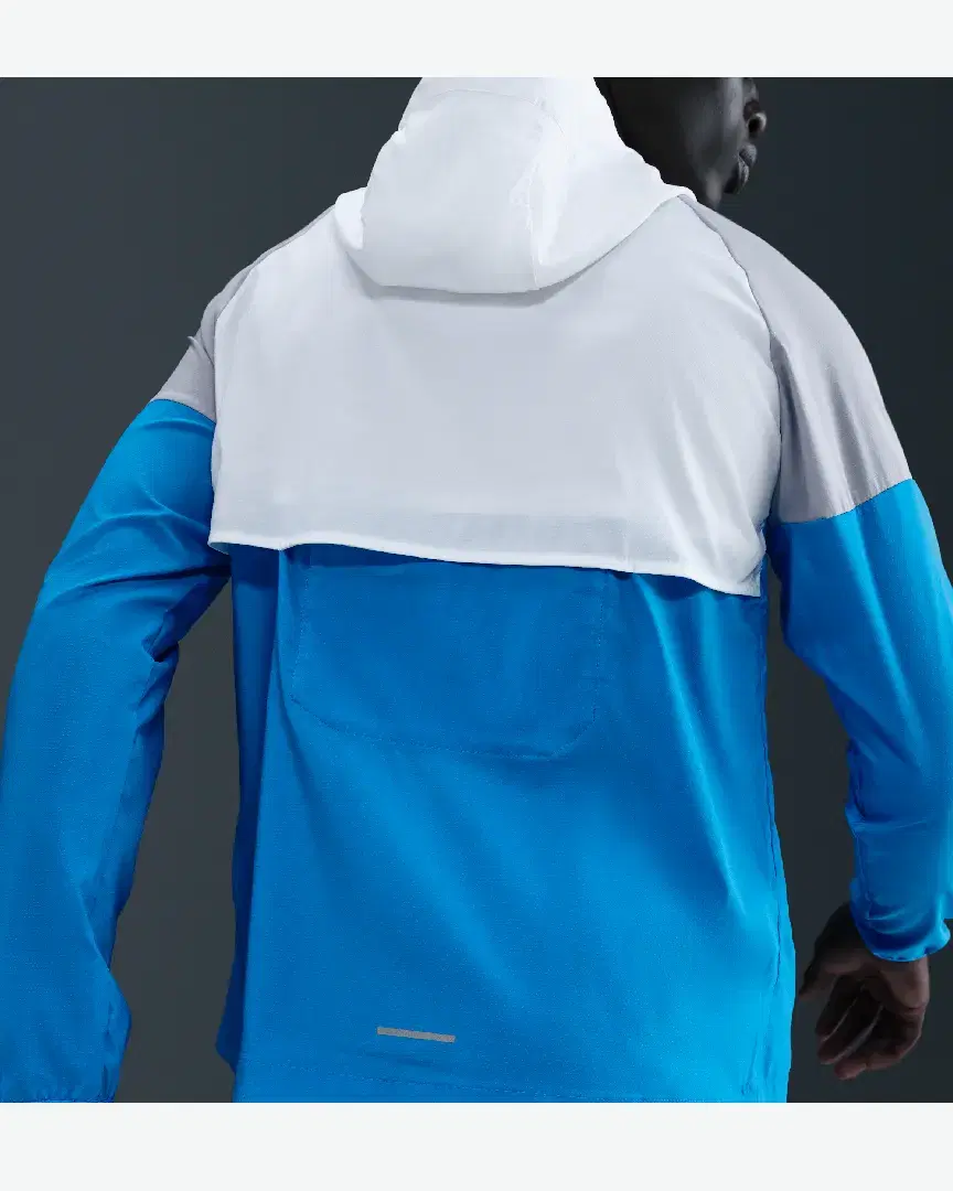 Veste À Capuche Nike Impossibly Light Windrunner M - HV6521-101 (1) au meilleur prix !