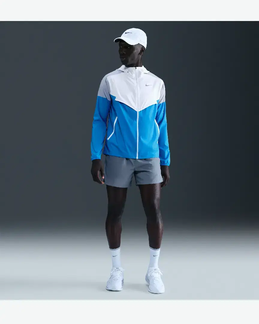 Veste À Capuche Nike Impossibly Light Windrunner M - HV6521-101 (3) au meilleur prix !