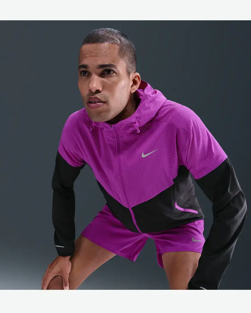 Veste Nike Impossibly Light Windrunner M - HV6521-551 (2) au meilleur prix !