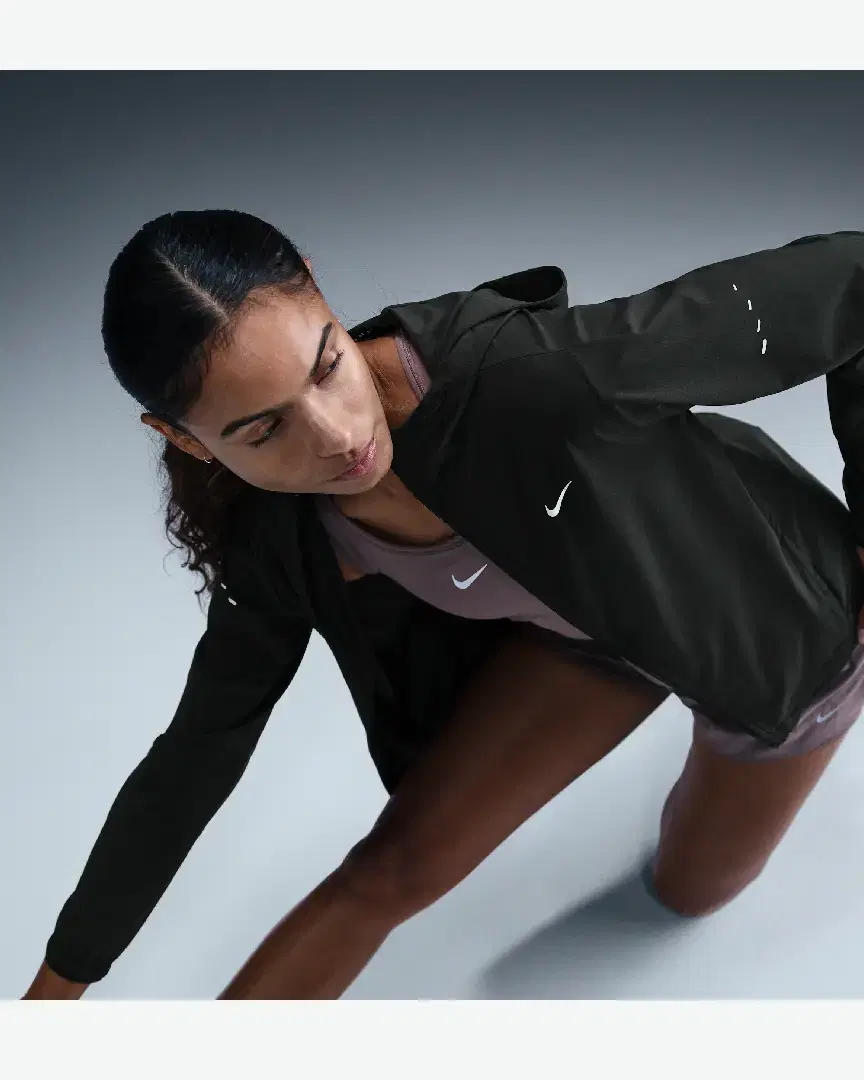 Veste Repliable Et Déperlante Nike Swift W - HQ0650-010 (2) au meilleur prix !