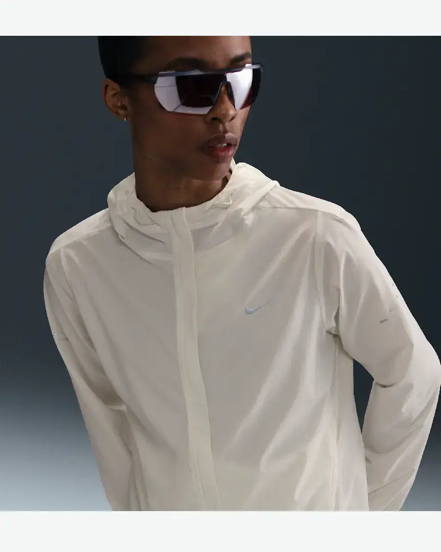 Veste Repliable Et Déperlante Nike Swift W - HQ0650-133 (0) au meilleur prix !