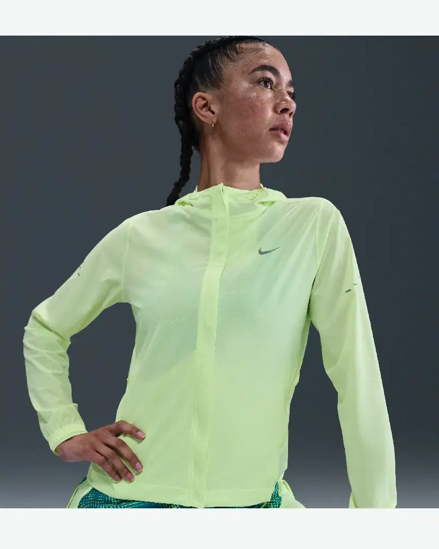 Veste Repliable Et Déperlante Nike Swift W - HQ0650-701 (2) au meilleur prix !